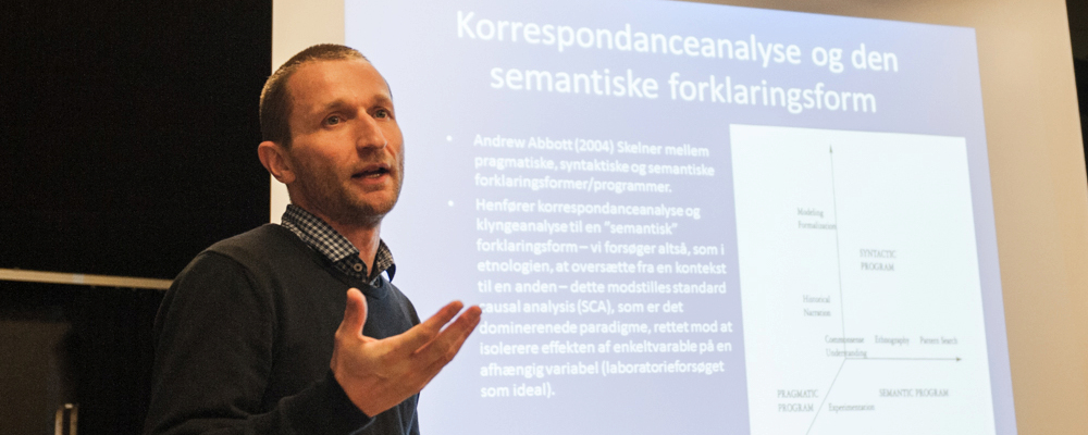 Jakob Skjøtt-Larsen ved metodekurset 